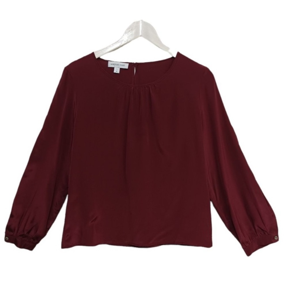 Amour vert Silk maroon top